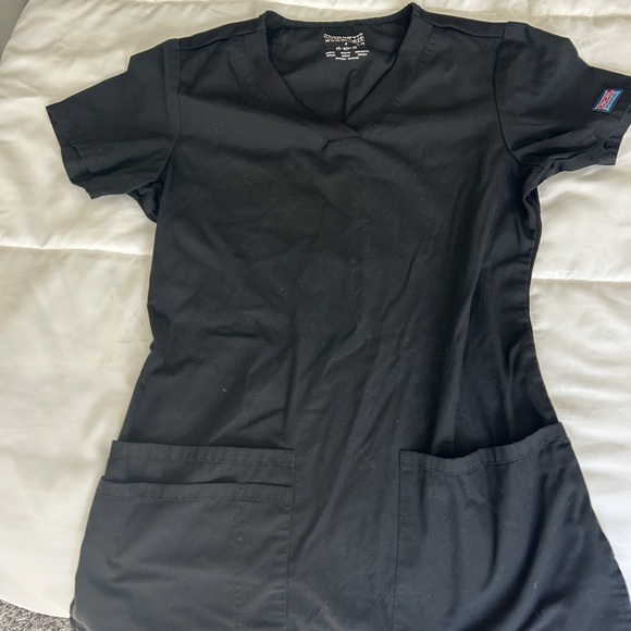 Cherokee bundles 4 tops 1 bottom - Picture 1 of 9